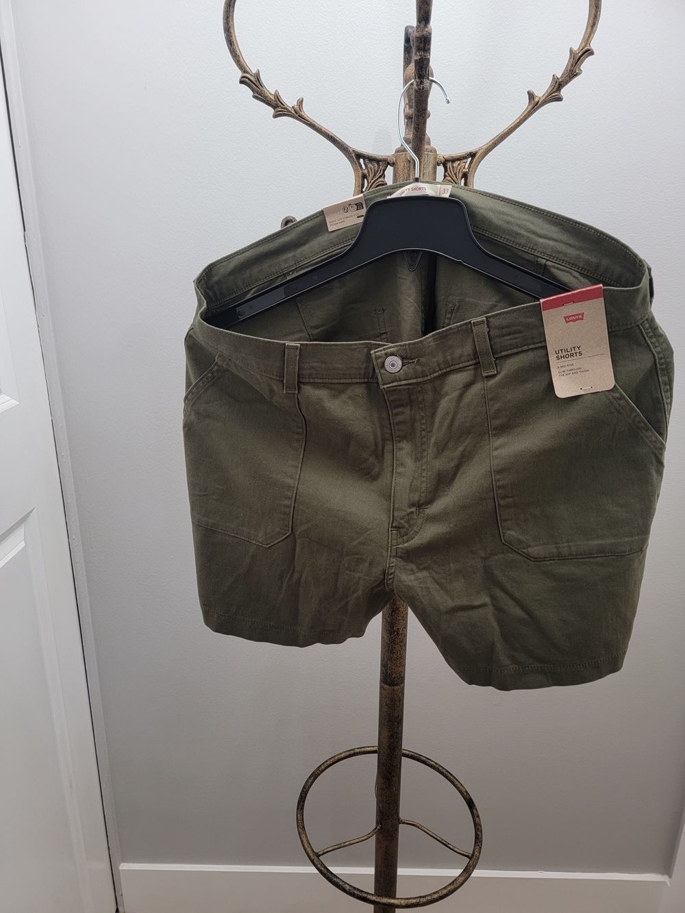 LEVIS Olive Green Women's Shorts